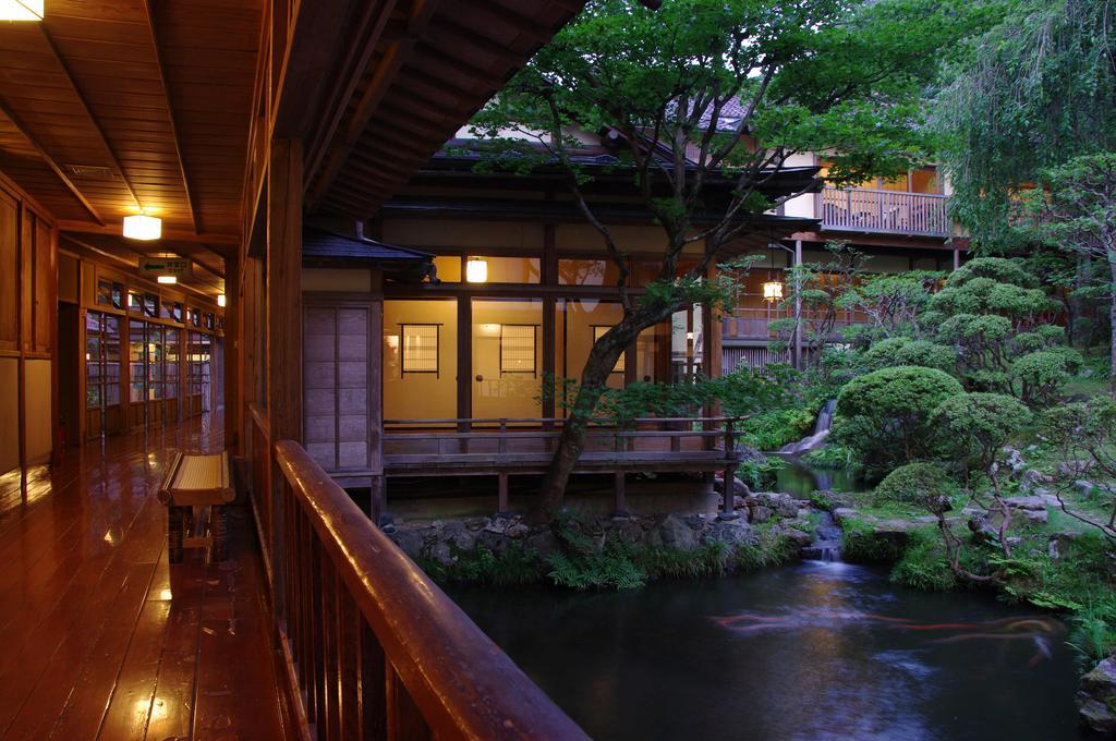 Mukaitaki Hotel Aizuwakamatsu Eksteriør billede
