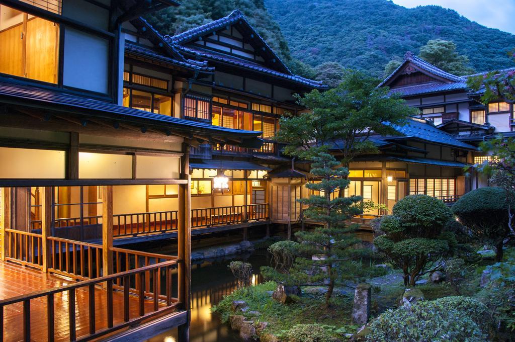 Mukaitaki Hotel Aizuwakamatsu Eksteriør billede