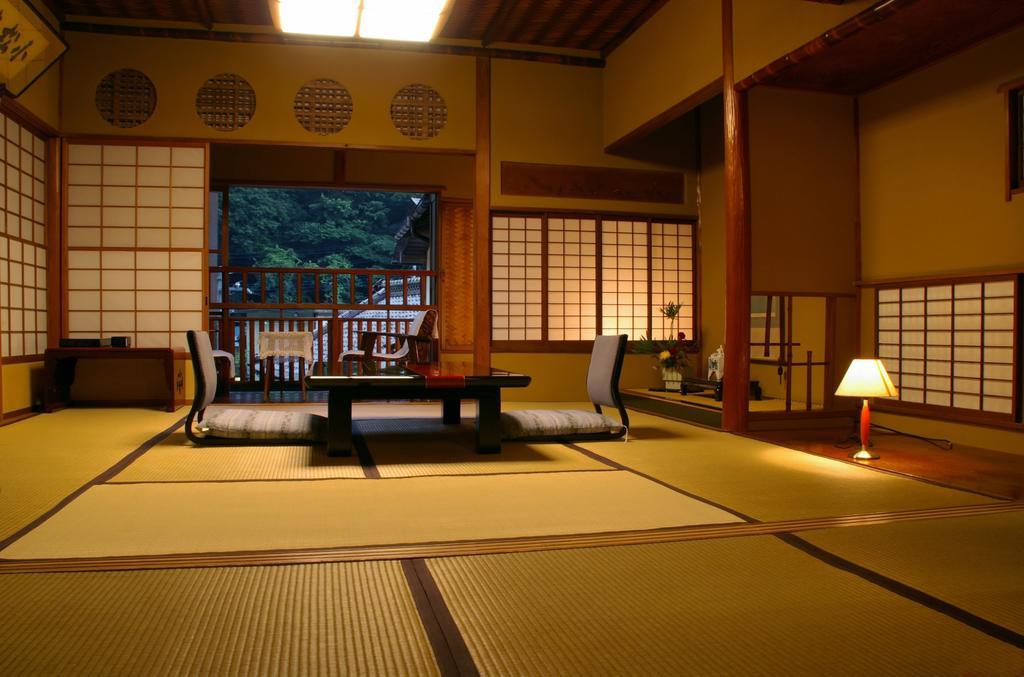 Mukaitaki Hotel Aizuwakamatsu Eksteriør billede