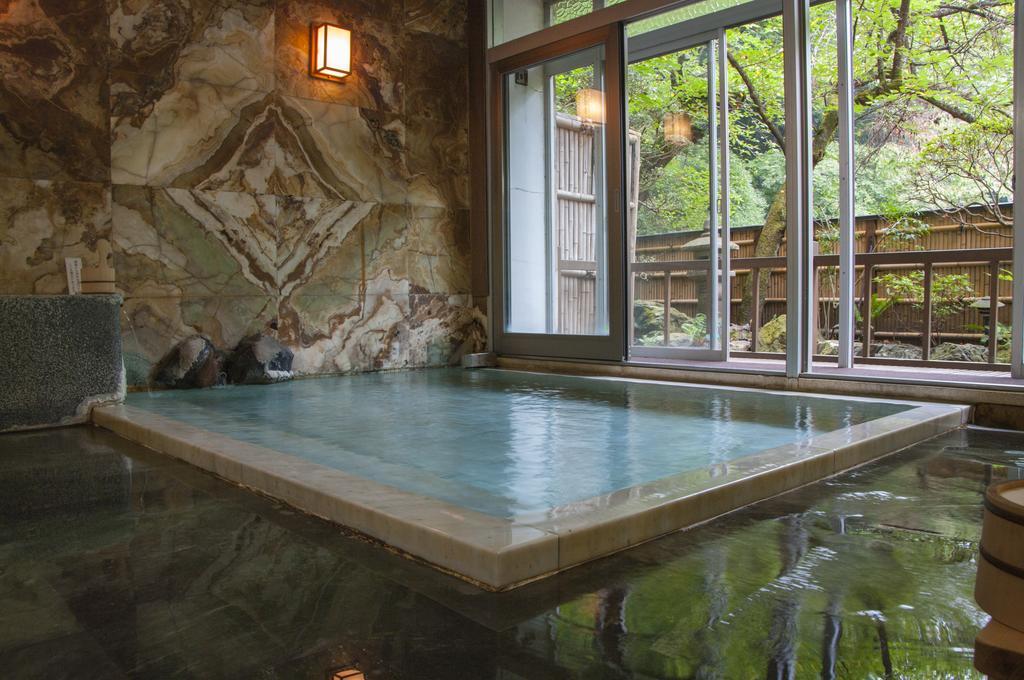 Mukaitaki Hotel Aizuwakamatsu Eksteriør billede